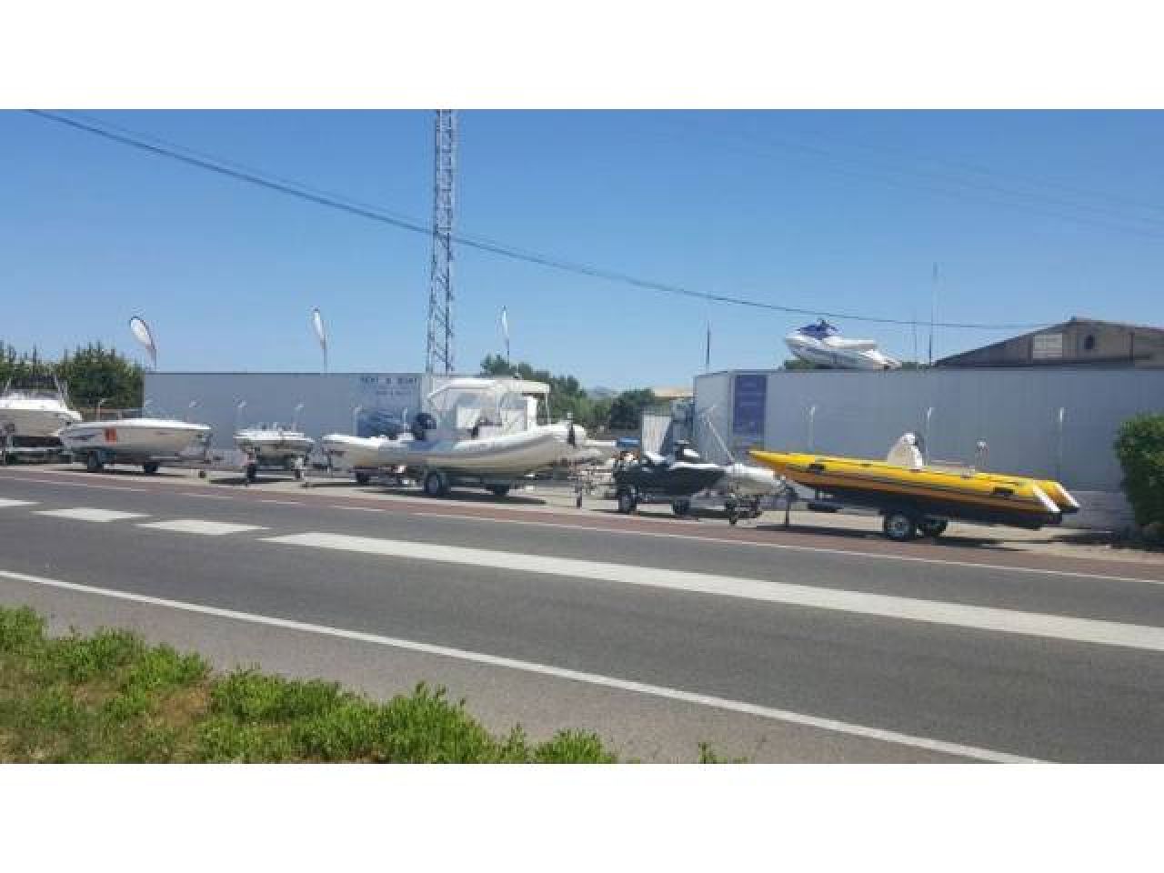 Almacén - Almacenamiento - Almacenamiento de barcos - almacén de naves - barco, coche, bicicleta, au