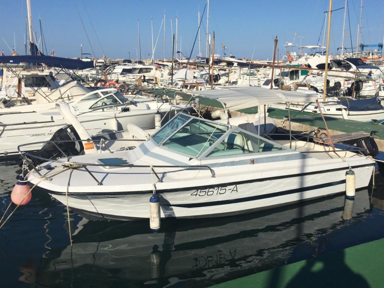 Se busca espacio de almacenamiento para barco