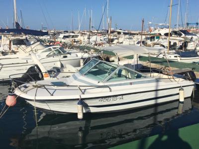 Se busca espacio de almacenamiento para barco