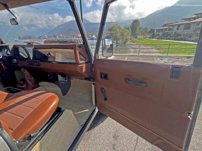 Land Rover Defender 90