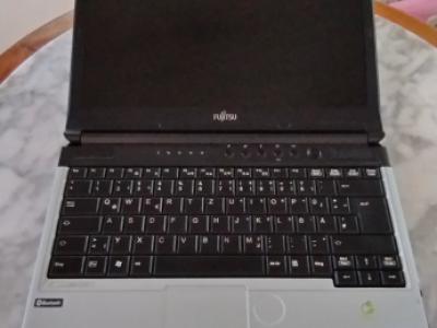 Portátil Fujitsu LifeBook S761