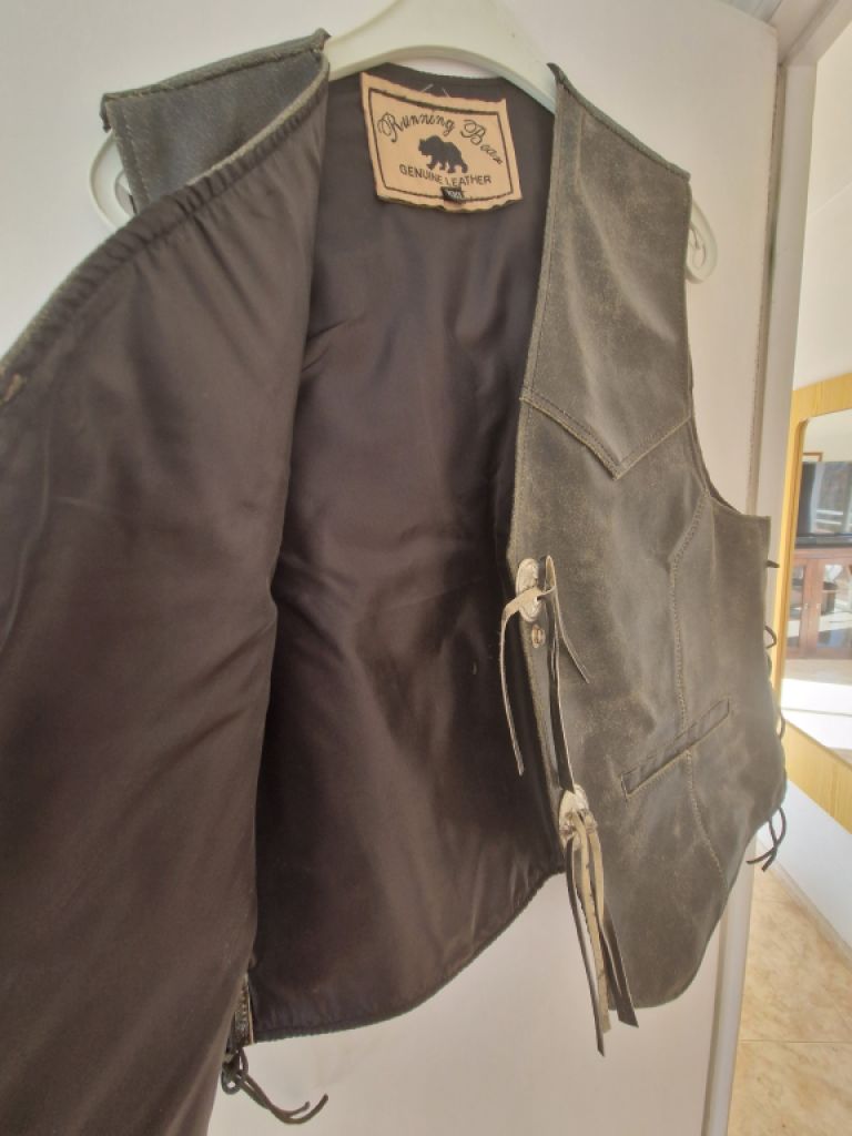 Lederweste neu