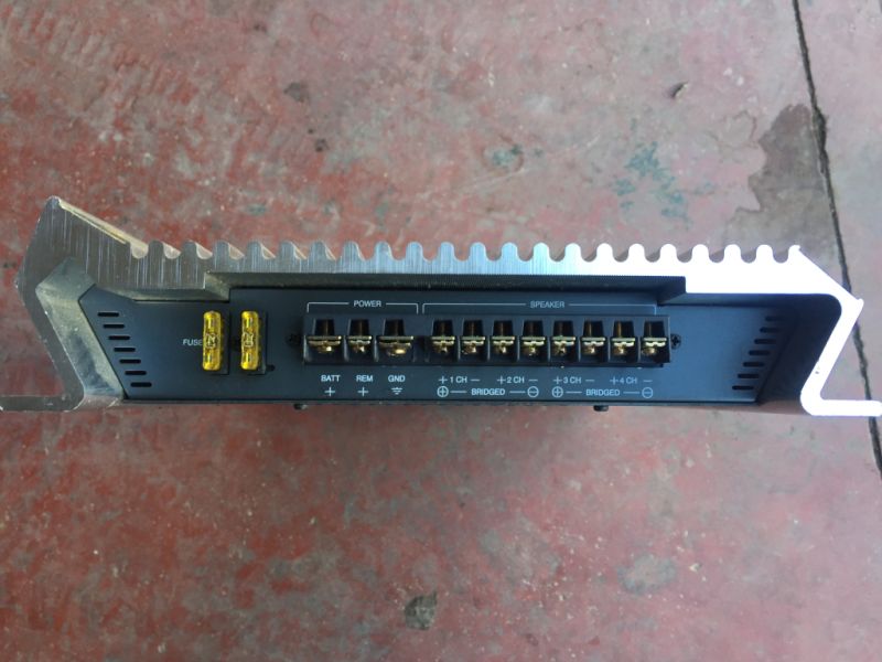 Etapa de potencia ecualizador JBC 400-4 Watt