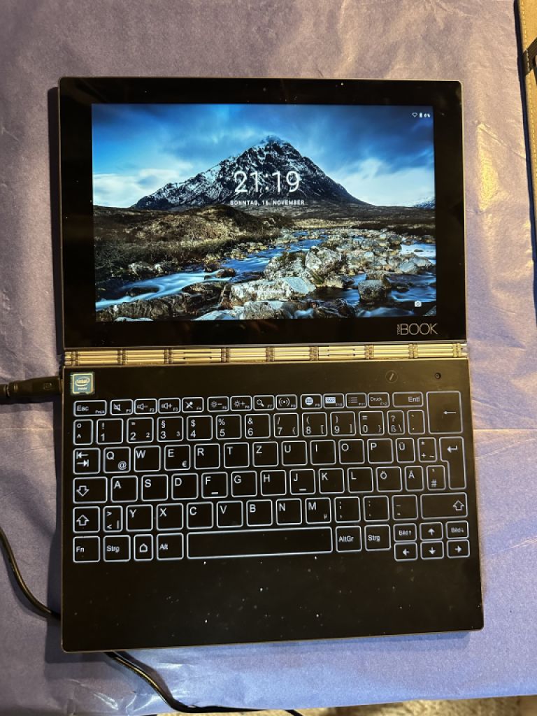 Lenovo Yogabook 10"