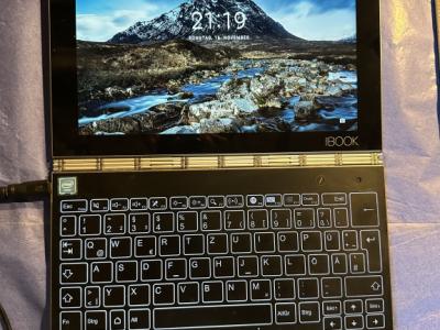 Lenovo Yogabook 10"