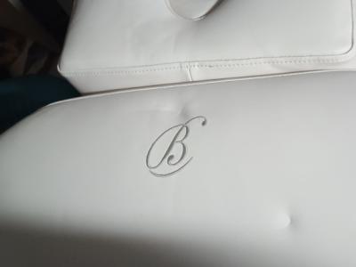 Camilla para estudio de estética