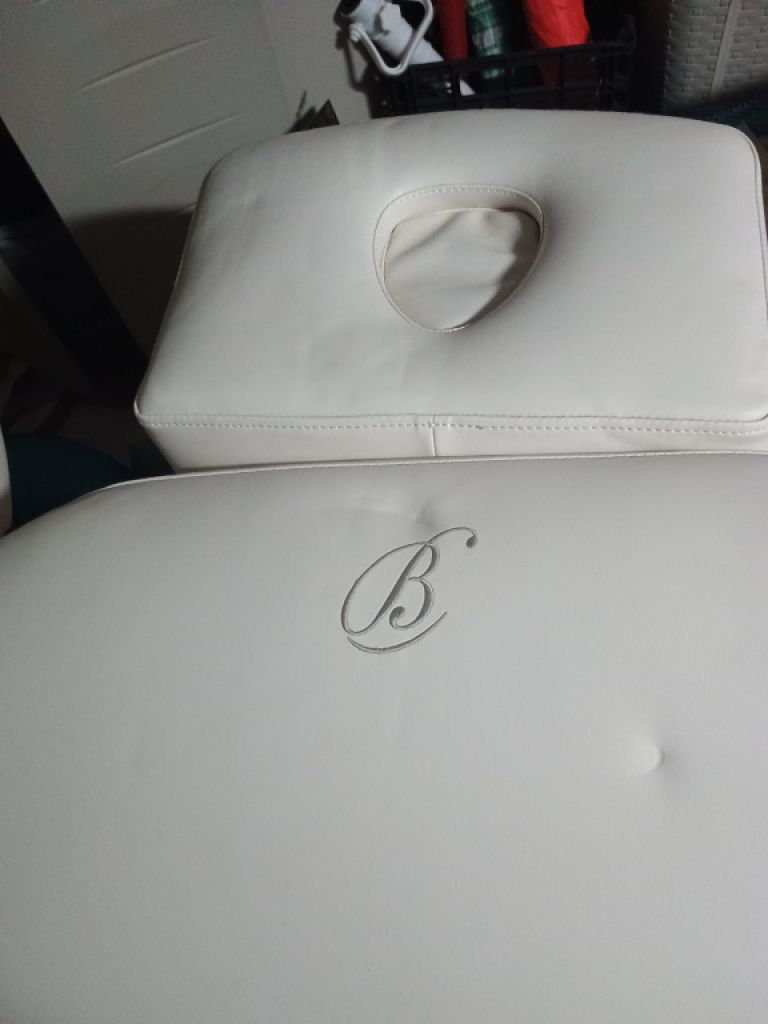 Camilla para estudio de estética