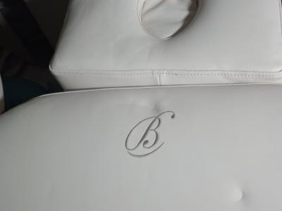 Camilla para estudio de estética