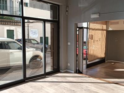 Local cerca del centro de Felantix --- L 27 CM