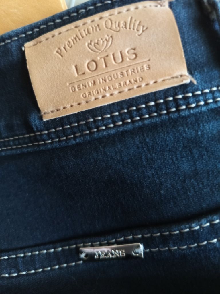 Jeans LOTUS talla 28