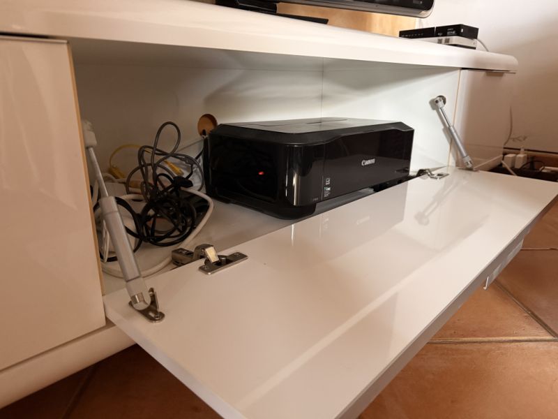 Lowboard blanco (brillo)