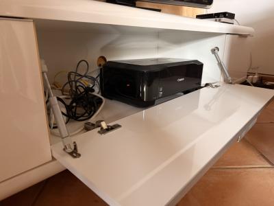 Lowboard blanco (brillo)