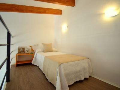 M2F5111 Finca con piscina en Capdepara; máx. 3 personas