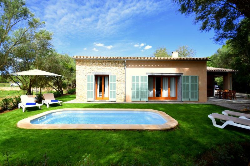 M2F5111 Finca con piscina en Capdepara; máx. 3 personas