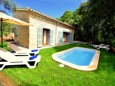 M2F5111 Finca con piscina en Capdepara; máx. 3 personas