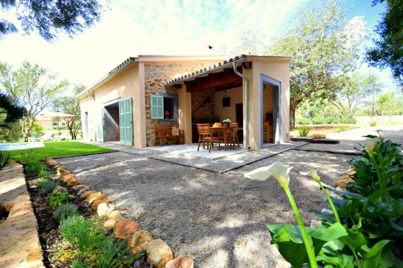 M2F5111 Finca con piscina en Capdepara; máx. 3 personas