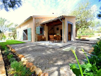 M2F5111 Finca con piscina en Capdepara; máx. 3 personas