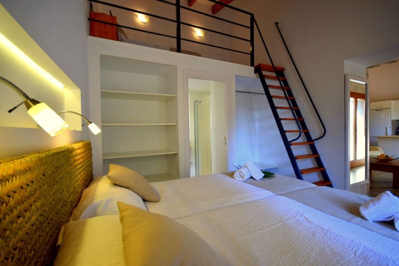 M2F5111 Finca con piscina en Capdepara; máx. 3 personas