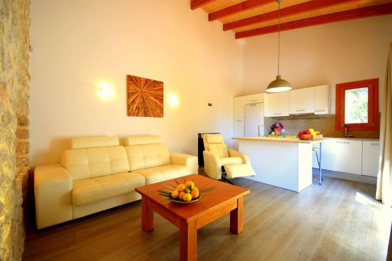 M2F5111 Finca con piscina en Capdepara; máx. 3 personas