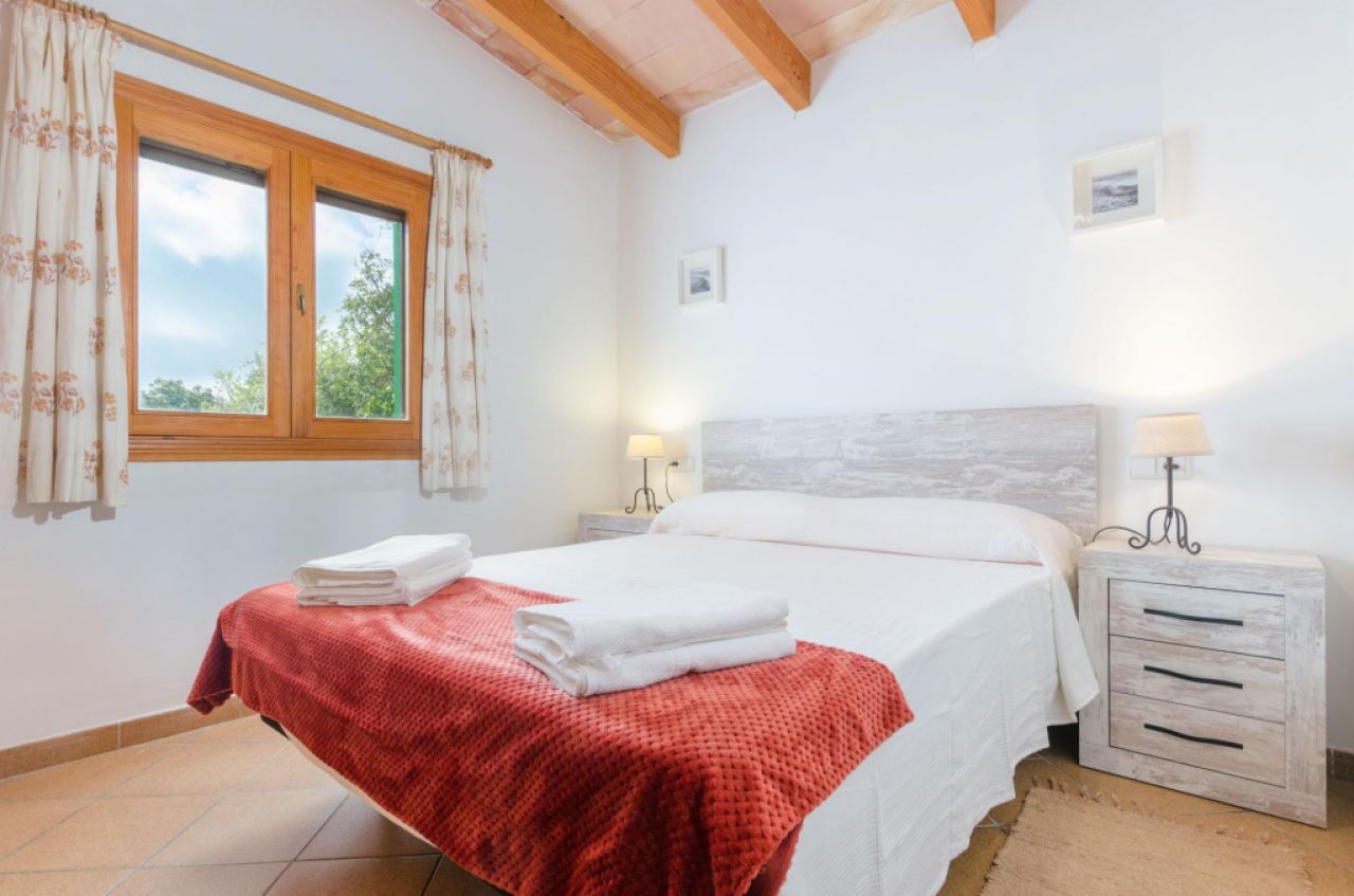 M2F5130 Finca Cala Ratjada con piscina; máximo 4 personas