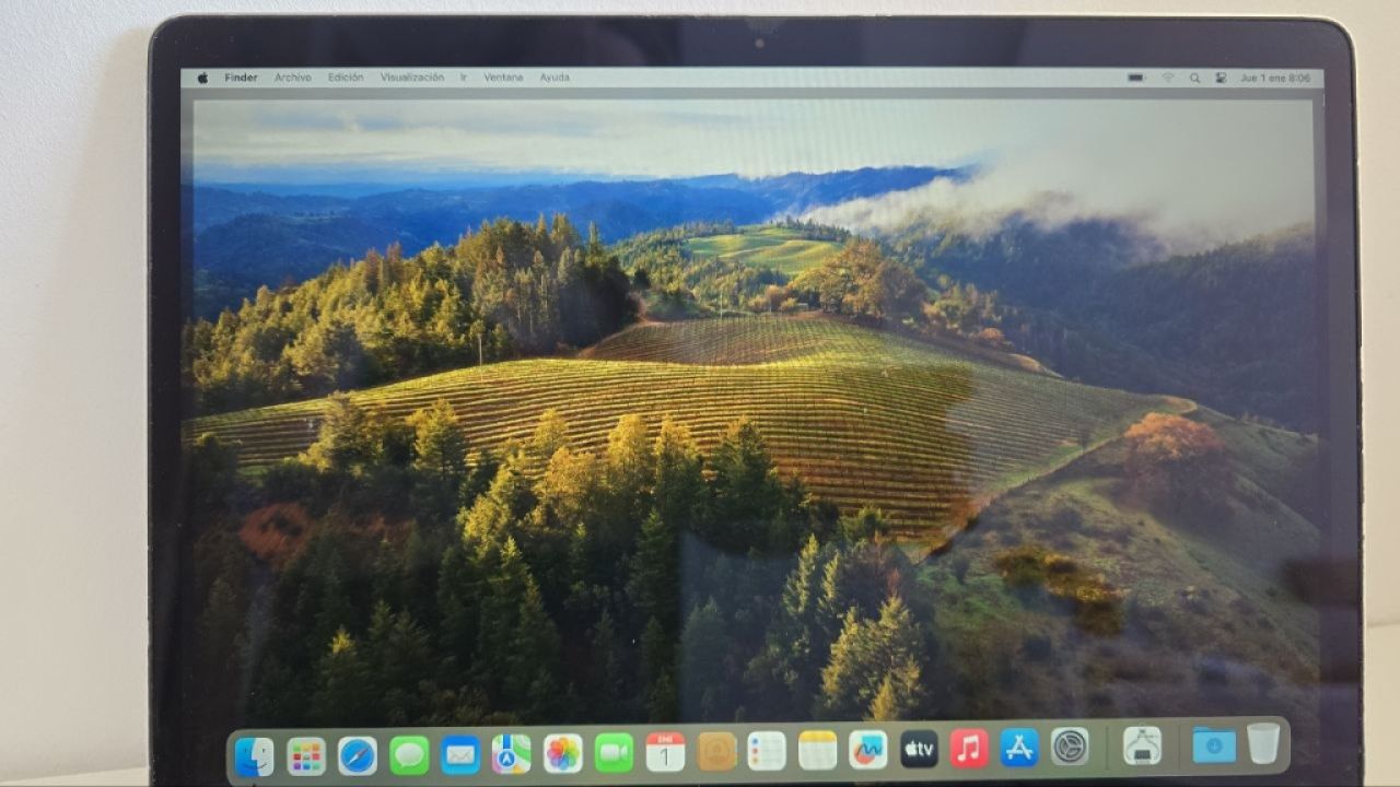 MacBook Air 13” en muy buen estado, funciona perfecto.