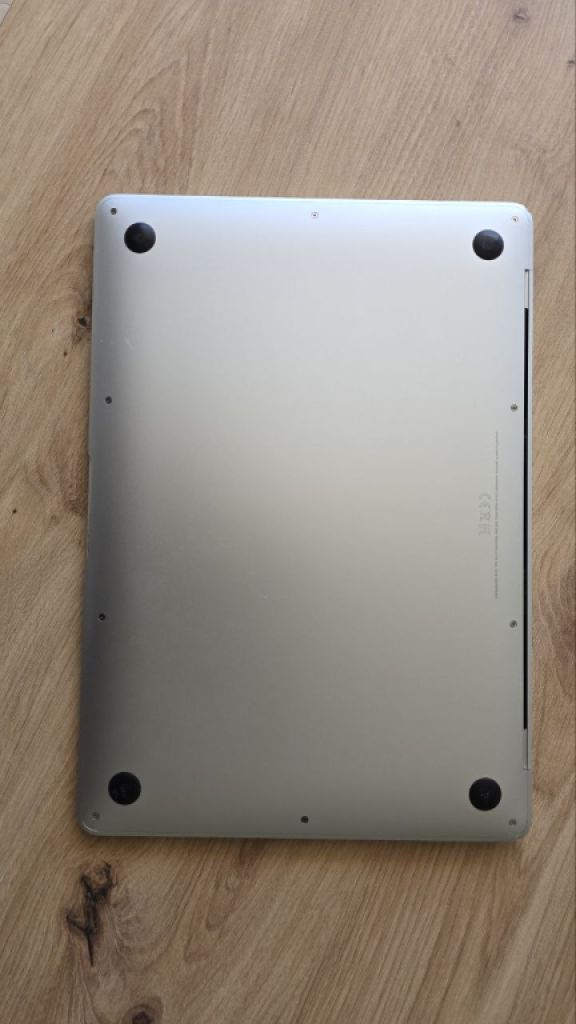 MacBook Air 13” en muy buen estado, funciona perfecto.