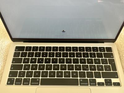MacBook Air M2 (German keyboard)
