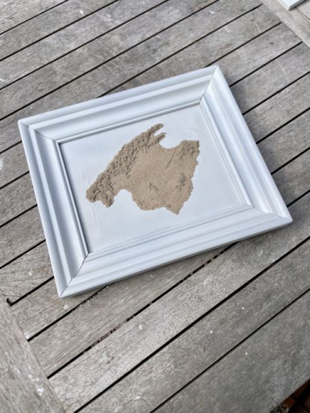Mallorca Bild Sandbild Reliefbild 32x27 mit HolzRahmen weiß