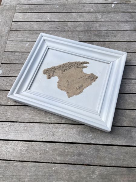 Mallorca Bild Sandbild Reliefbild 32x27 mit HolzRahmen weiß
