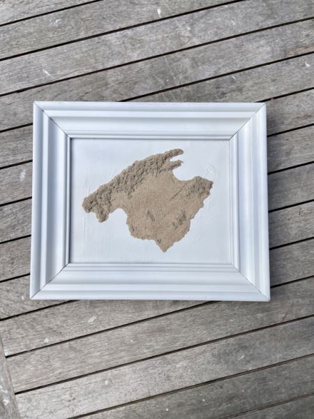 Mallorca Bild Sandbild Reliefbild 32x27 mit HolzRahmen weiß