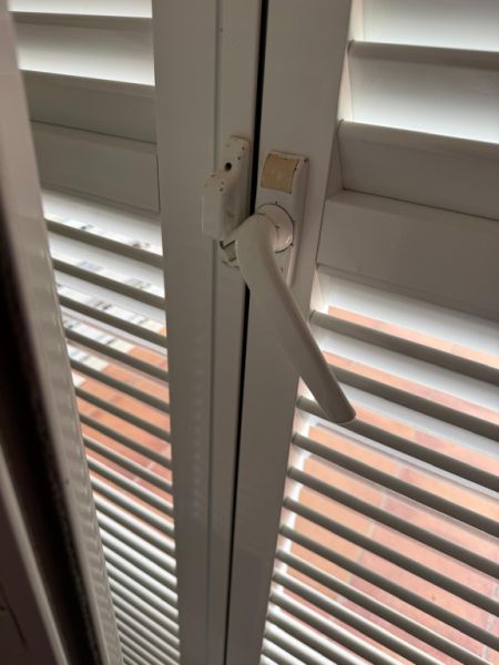 Mallorca persiana de aluminio blanca