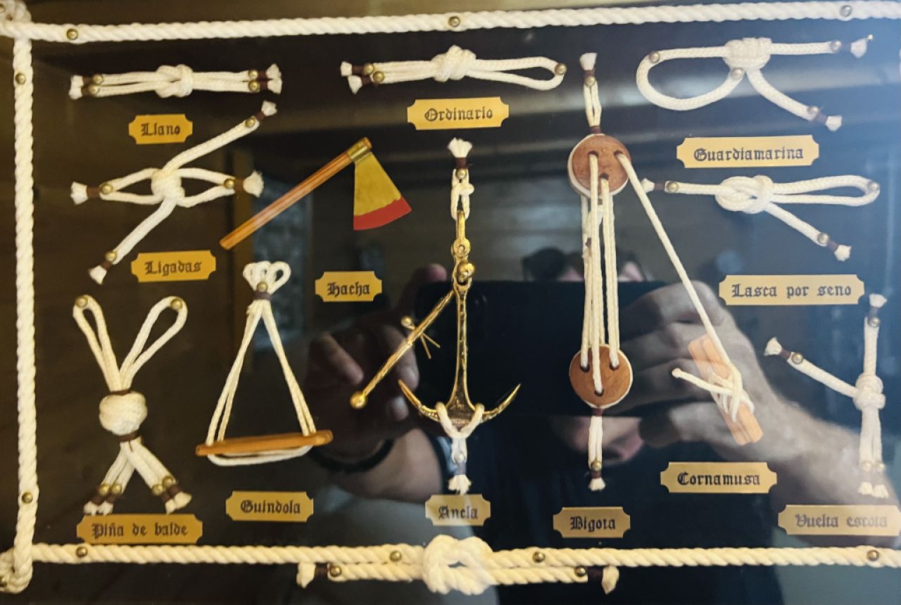 Maritime Knot Set. (38 x 26 cm)