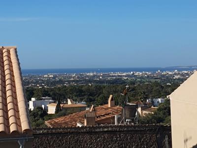 MARRATXI: Gepflegtes 4 SZ-Stadthaus mit Pool  im Palma-Radius zu verkaufen (Neubau aus 2022)