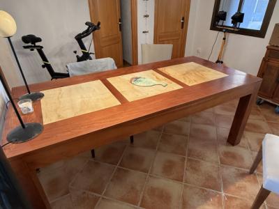 Mesa de comedor maciza muy cuidada y atemporal de cerezo 200x90x80cm