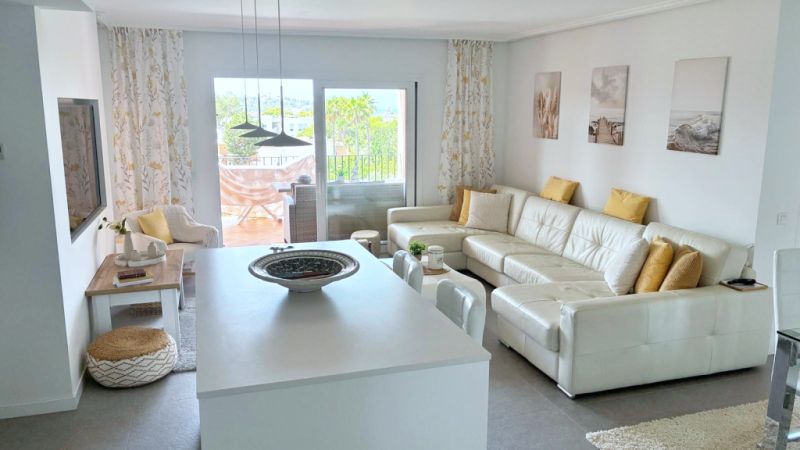 Meerblick, Santa Ponsa, 3-SZ Wohnung, Garage & Pool - Top Saniert, Gated Community