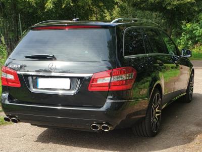 Mercedes Benz E 350 CGI 4 Matic