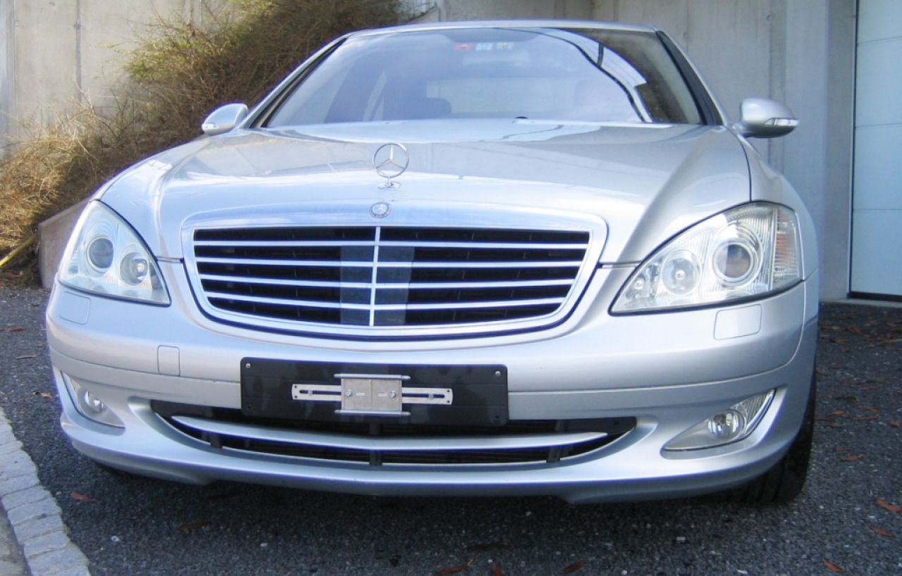 Mercedes Benz S 500, bien conservado