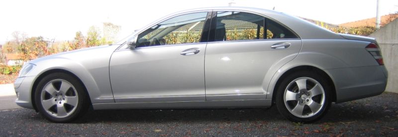 Mercedes Benz S 500, bien conservado