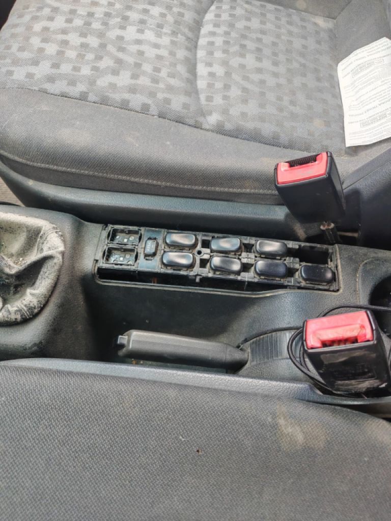 Mercedes Benz Vaneo Diesel, 08/2004, 91 PS, TÜV bis 09.12.26, blau, Anhängerkupplung & PKW-Anhänger