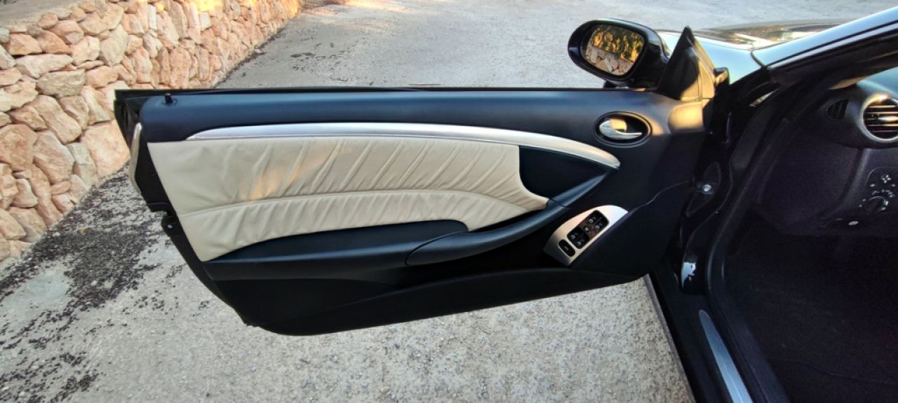 Mercedes CLK 280 Cabriolet Avantgarde W209 (V6) Modelo 2006