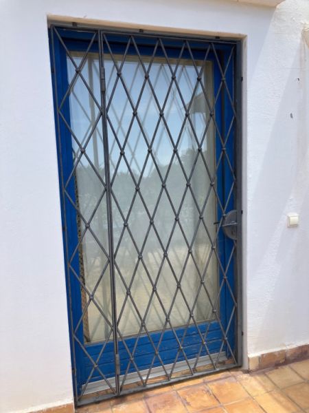 Rejas metálicas para ventanas y puertas