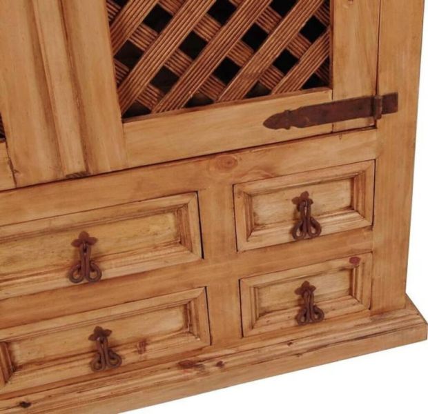 Mueble bar mexicano.