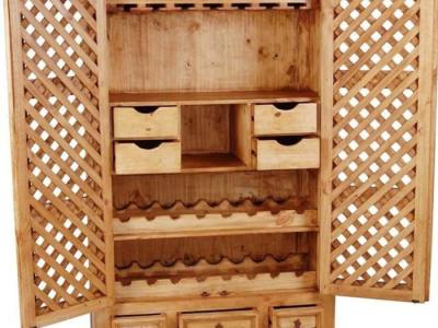 Mueble bar mexicano.