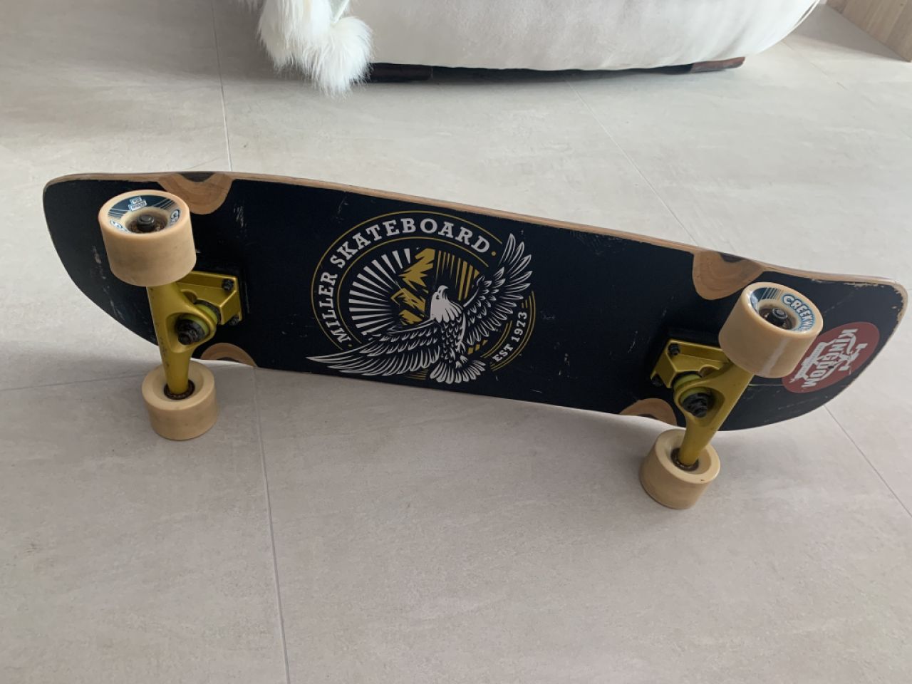 Miller-Skateboard mit Creekwheels