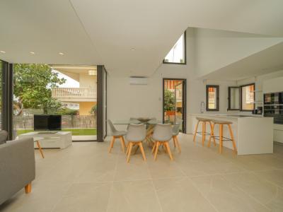 Pareado moderno segunda linea Puerto Alcudia