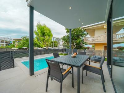 Pareado moderno segunda linea Puerto Alcudia