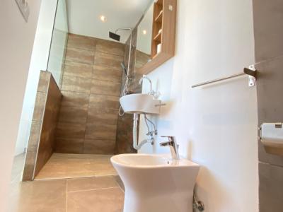 Adosado moderno con piscina privada y vistas al mar en Cala Mandia