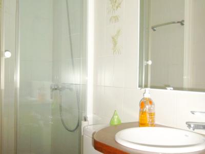 Moderno y luminoso apartamento en planta baja con piscina comunitaria en Cala Dor -- AP 33 VK