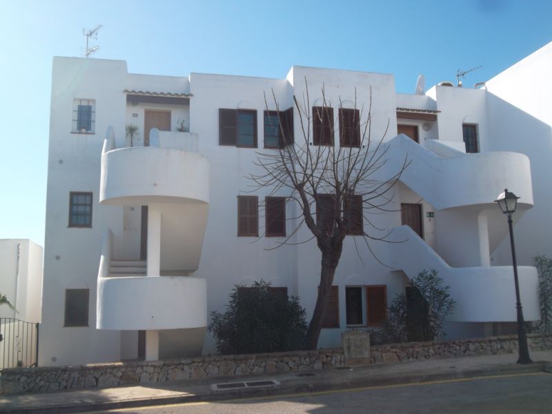 Moderno y luminoso apartamento en planta baja con piscina comunitaria en Cala Dor -- AP 33 VK