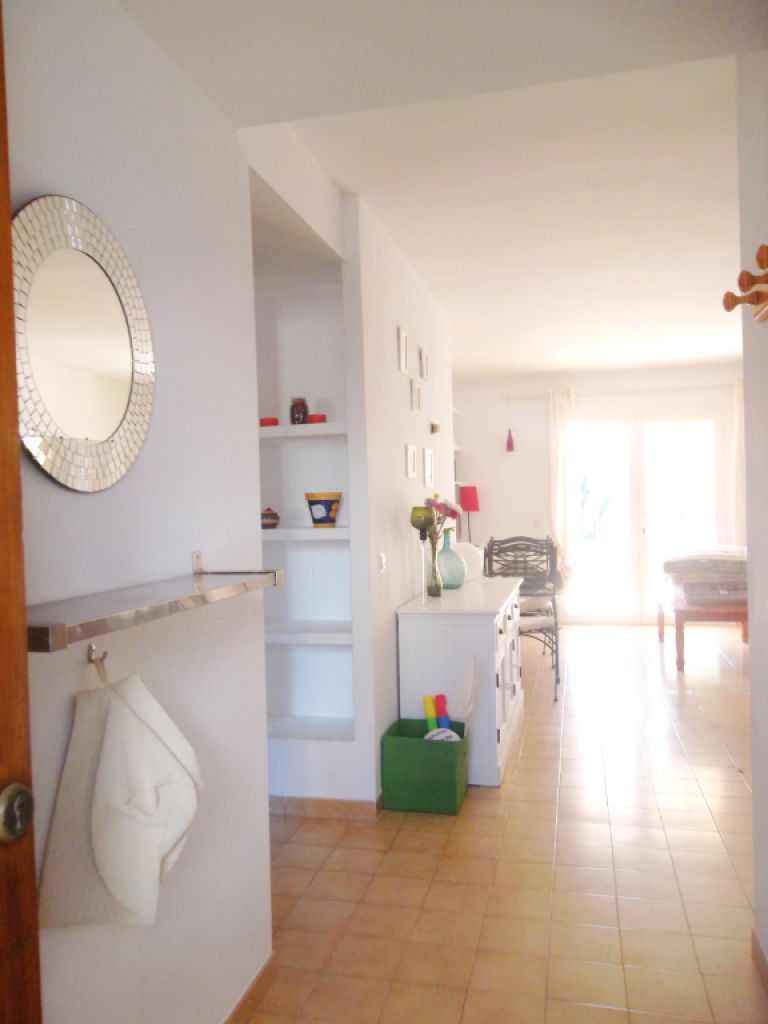 Moderno y luminoso apartamento en planta baja con piscina comunitaria en Cala Dor -- AP 33 VK